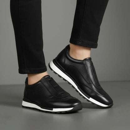 Sneakers Noir en Cuir Grainé  - Tres Confortable