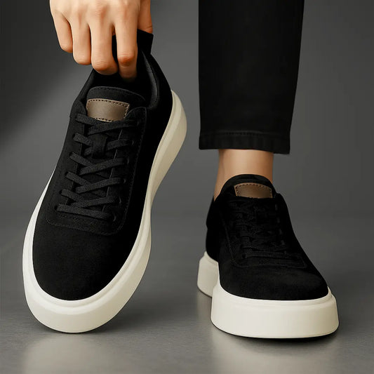 Sneakers Noir en Daim - Tres Confortable